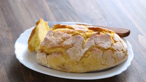 Cornbread on white dish Video stock 102094129
