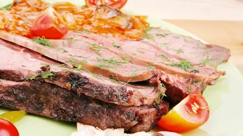 Corned beef on plate with vegetables Vídeos de archivo 52314869