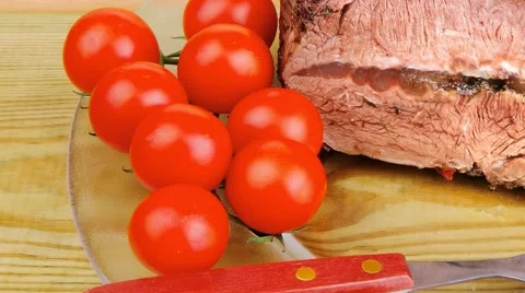 Corned beef on transparent plate with vegetables Vídeos de archivo 58772239