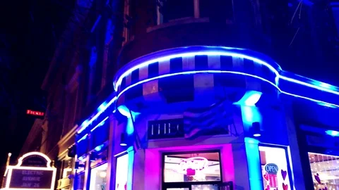 Corner Cafe at Night in Downtown Macon, Georgia Видео 101494537