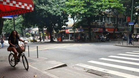 Corner of Farme de Amoedo and Visconde de Piraja in Rio de Janeiro's Ipanema Stock Footage 104675460
