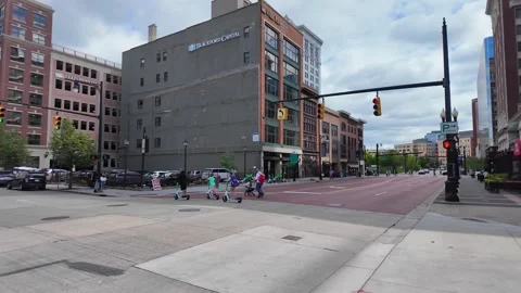Corner of Lyon St and Monroe Ave in Grand Rapids, Michigan Stock Footage 341850334