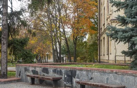 Corner of the Polytechnic Park in Kiev in autumn 库存照片