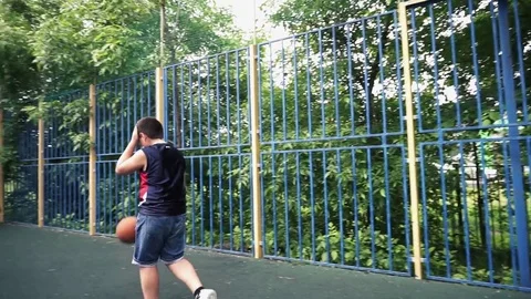 Corner throw Stock Footage 77122374