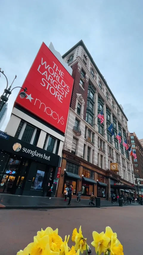 Corner view of large historic department store in Manhattan Stock Footage 330069679