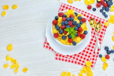 Cornflakes, breakfast of cornflakes and berries Stock Photos