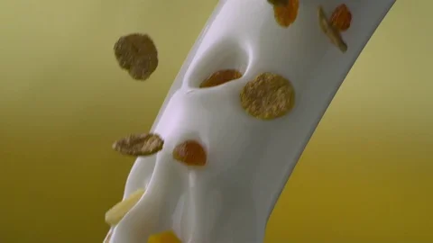  cornflakes on yugurt Stock-Footage 81803085