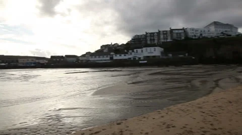 Cornish coast 360 pan around a beach Stock Footage 33956904