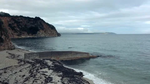 Cornwall cliffs, ocean view, english shore, uk foggy day 스톡 동영상 162266500