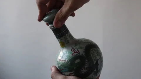 Coronaviridae. Drive the gin back Stock Footage 124253676