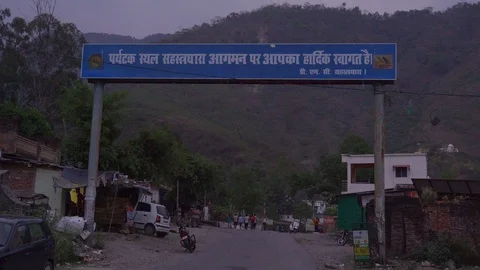 Coronavirus 3 Lockdown in India. Stock Footage 129537920