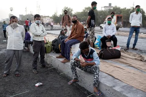 Coronavirus India lockdown - Migrant workers Stock Photos