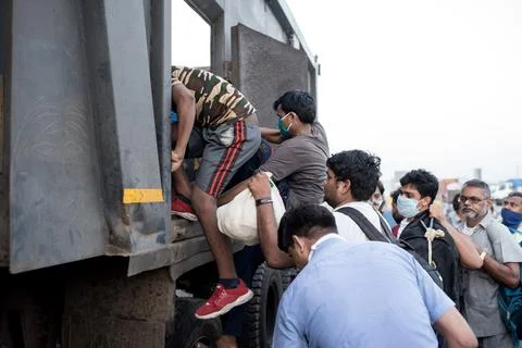 Coronavirus India lockdown - Migrant workers Stock Photos