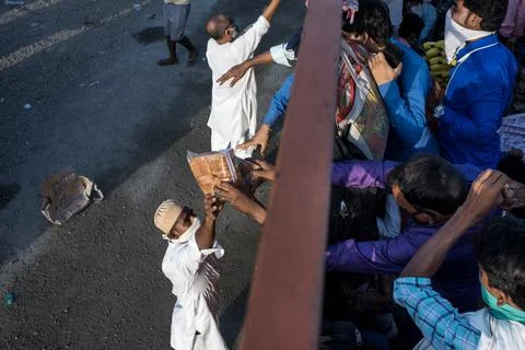 Coronavirus India lockdown - Migrant workers Stock Photos