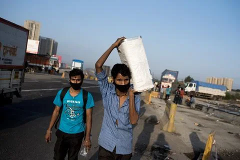 Coronavirus India lockdown - Migrant workers 库存照片