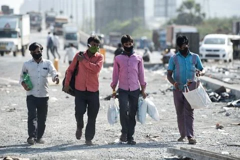 Coronavirus India lockdown - Migrant workers Stock Photos