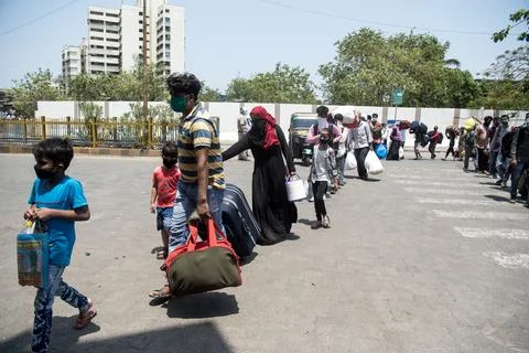 Coronavirus India lockdown - Migrant workers Stock Photos