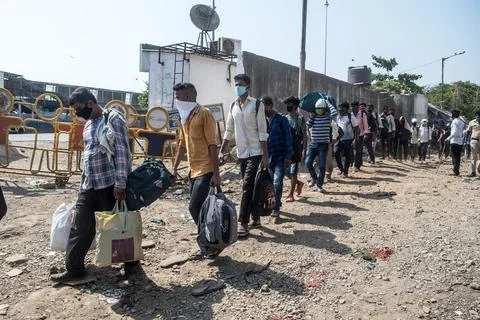 Coronavirus India lockdown - Migrant workers 库存照片