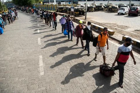 Coronavirus India lockdown - Migrant workers Stock Photos