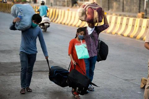 Coronavirus India lockdown - Migrant workers Stock Photos