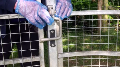 Coronavirus protection. Vídeo Stock 129880936