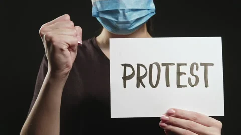 Coronavirus protest i cant breathe activist fist Stock Footage 134898148