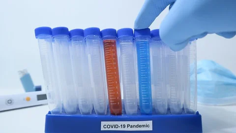 Coronavirus USA Testing on Front Lines Tungsten Lighting Emergency Kit 動画素材 128155685