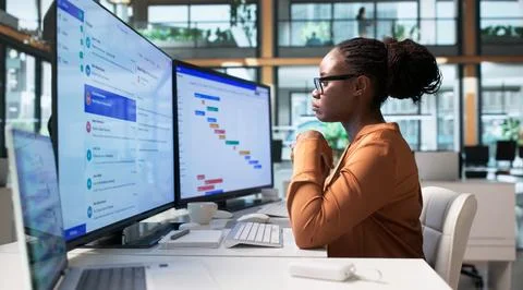 Corporate Manager Looks Stressed While Handling Endless Emails On Computer. 스톡 사진