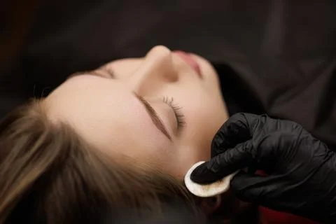 Correction of permanent eyebrow makeup, second PMU procedure Stock-Fotos