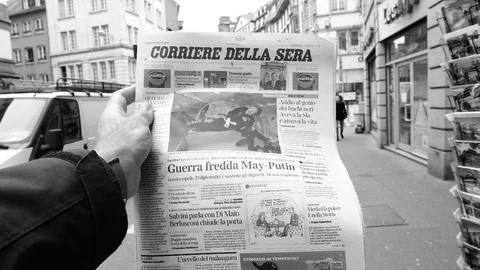 Corriere della Sera about Stephen Hawking Death on the first page portrait Stock Footage 87225200