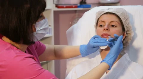 Cosmetic injection in the spa salon Stock Footage