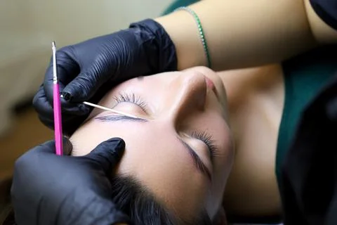 Cosmetic procedure for laminating eyebrows Foto stock