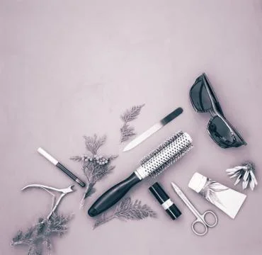 Cosmetics items on a light green background. Stock-Illustration