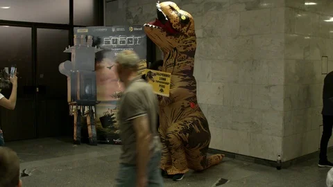 Cosplayers at Comic Con 库存影片 90135381