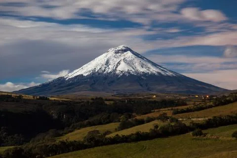 Cotopaxi moonlight Stock Photos