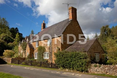 Cotswold cottage Stock Photos
