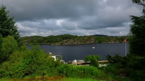 Cottage by the great river. Stock Footage 69754173