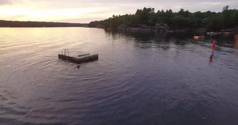 Cottage water activities Vídeo Stock 68895358