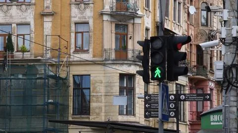 Countdown display of pedestrian traffic light with green signal Stock Photos