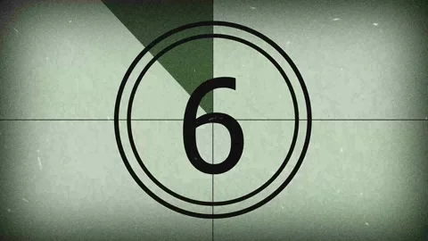 Countdown Film Frame With Circular Timer, Vintage Grain, Classic Cinema Visual. Видео 318673302