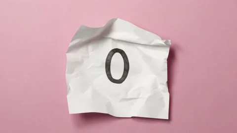 Countdown leader animation 5 to 0 with paper balls. Stop motion animation. Stock Footage 137955307