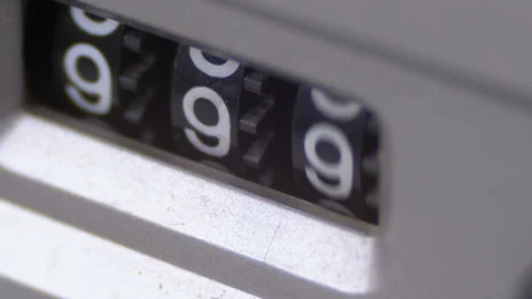 Counter of the Audio Cassette in the Tape Deck Recorder is Rotating Stockbeeldmateriaal 104179434