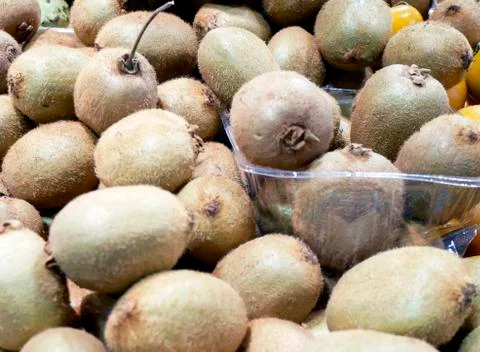 Counter with kiwi Stock Photos