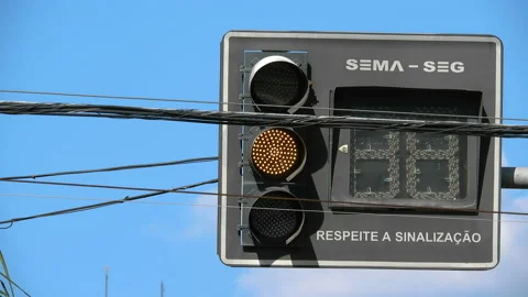 Counter numeric regressive semaphore in downtown of Marilia City Stock Footage 141234568