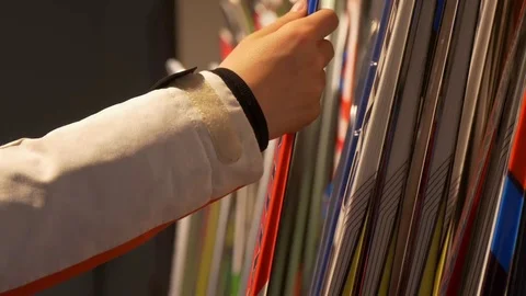 Counter with skis Video stock 73923360