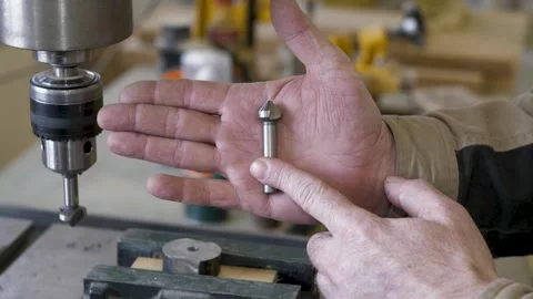 Countersink 動画素材 303952109