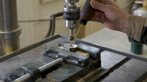 Countersink 動画素材 303952164