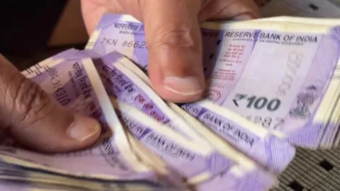 Counting indian rupee notes Stock Footage 320035673