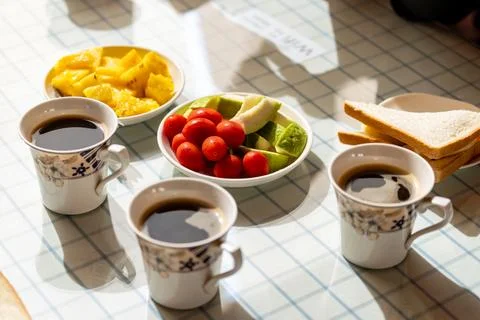 Countryside B&amp;B Breakfast: Hand-drip Coffee in Exquisite Porcelain Cups wit.. 스톡 사진