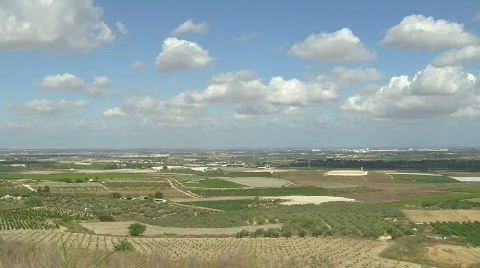 Countryside landscape pan Stockbeeldmateriaal 493765